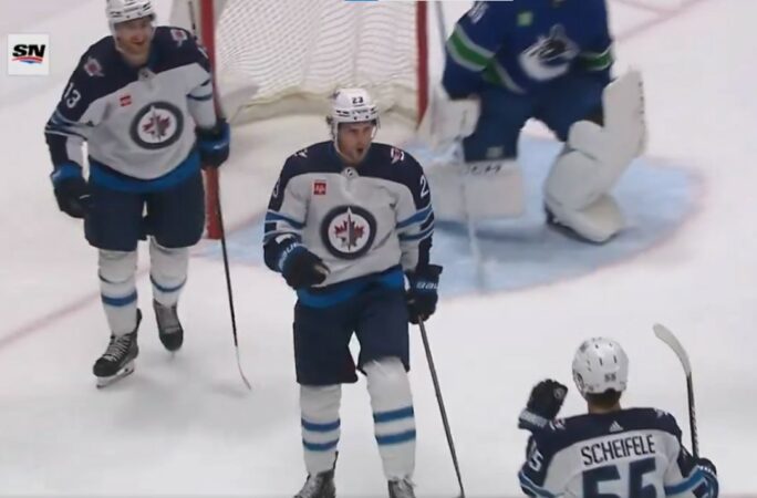 Top-5: Sean Monahan scores his first Jets goal