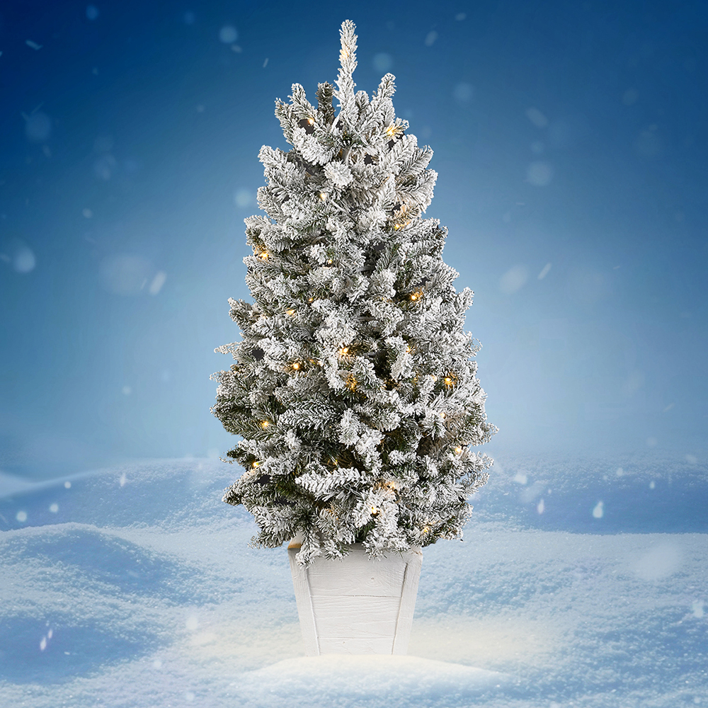 Arbre de Noël enneigé en pot